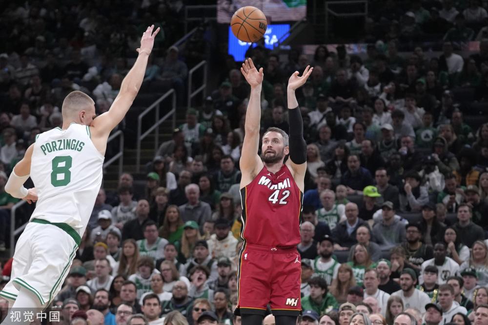 更加积极主 更加积极主