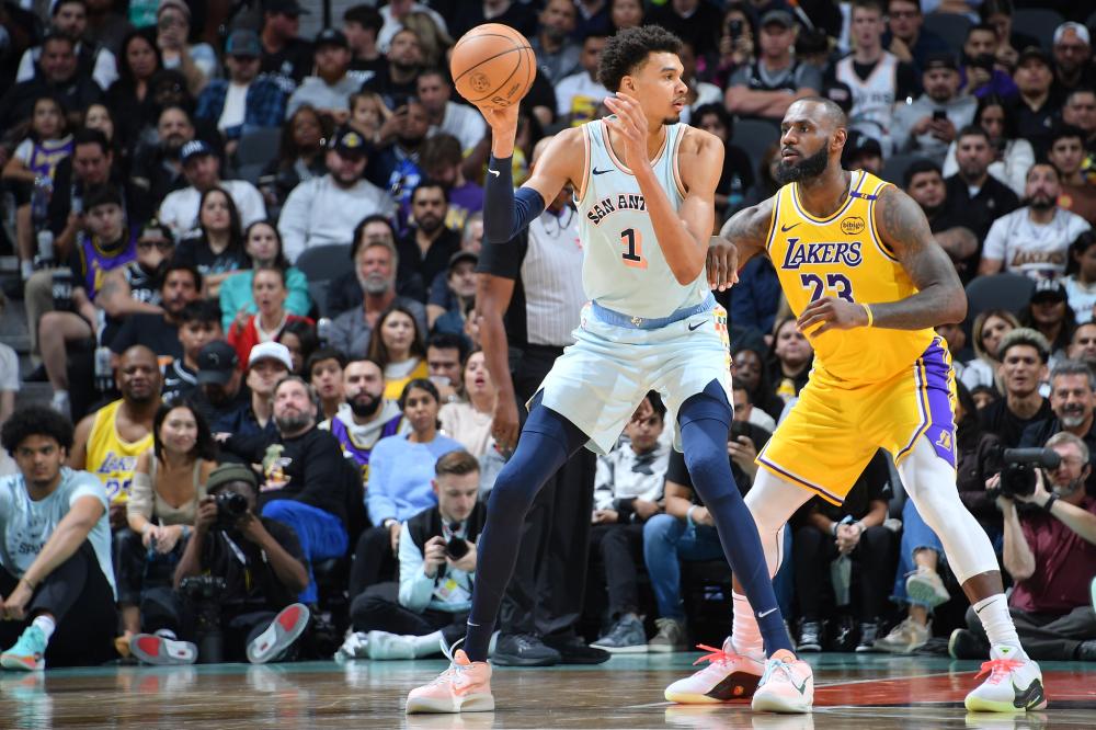 为前锋制造 为前锋制造